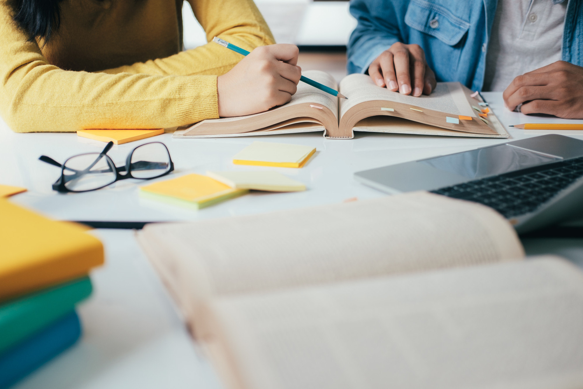 students-study-table-hands